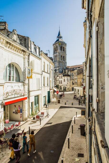 Magnifique T2 Avec Balcon Centre-Ville Cognac Exteriör bild